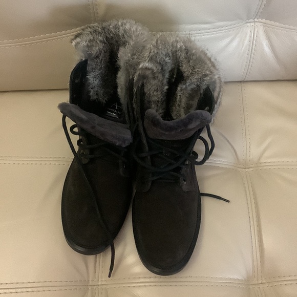 Aquatalia Weatherproof Shearling Lined Boots Made in Italy NIB Size 8 - Picture 3 of 7